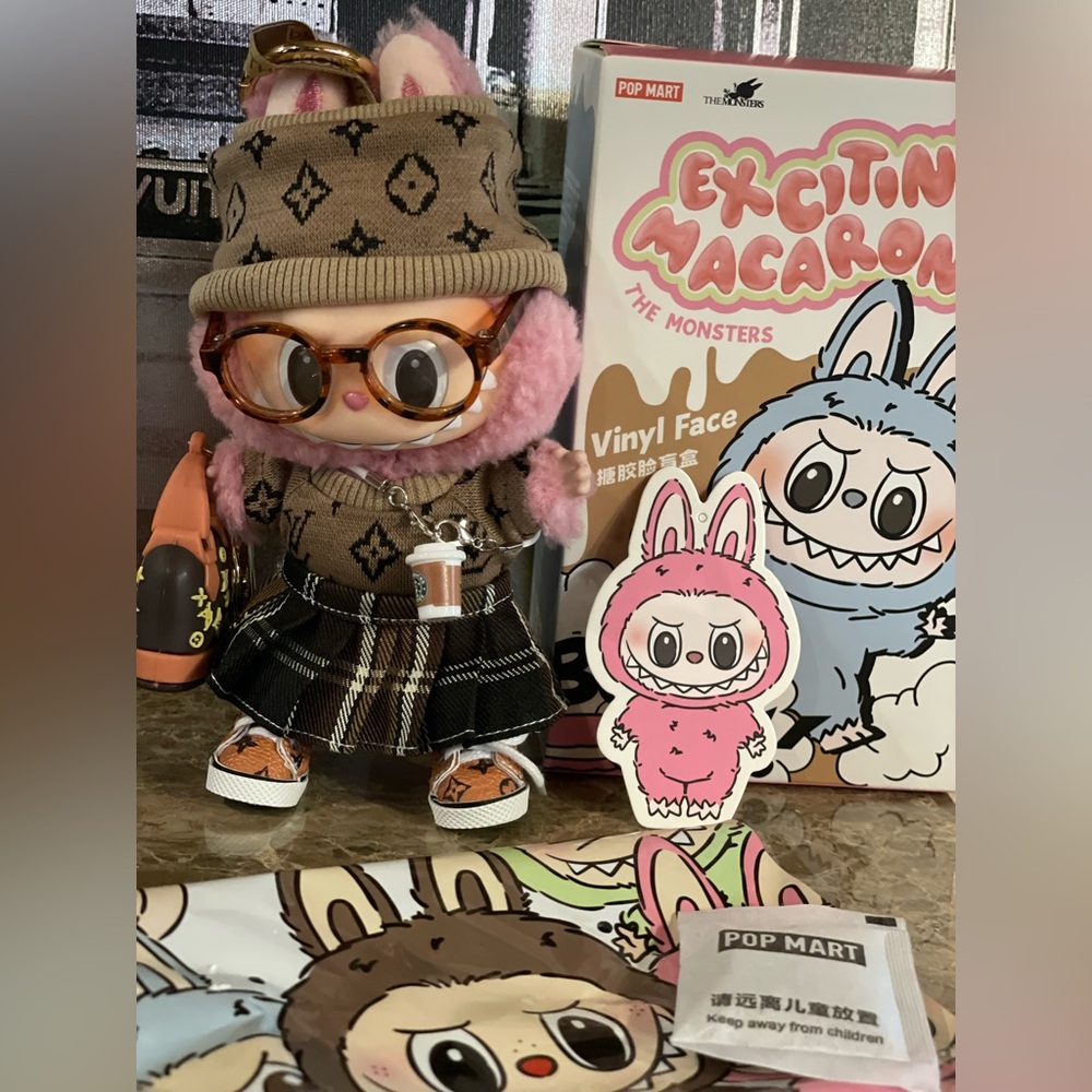 POP MART AUTHENTIC LABUBU Lychee Berry Pink Monster Plush Doll Keychain W/Outfit - Picture 1 of 17